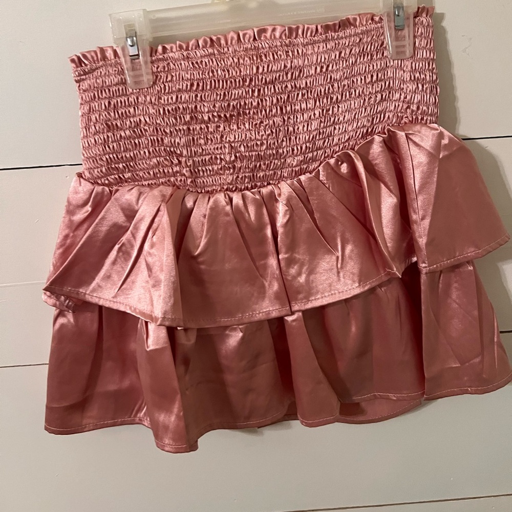 Pink Ruffle Skirt Girl L - Picture 2 of 4
